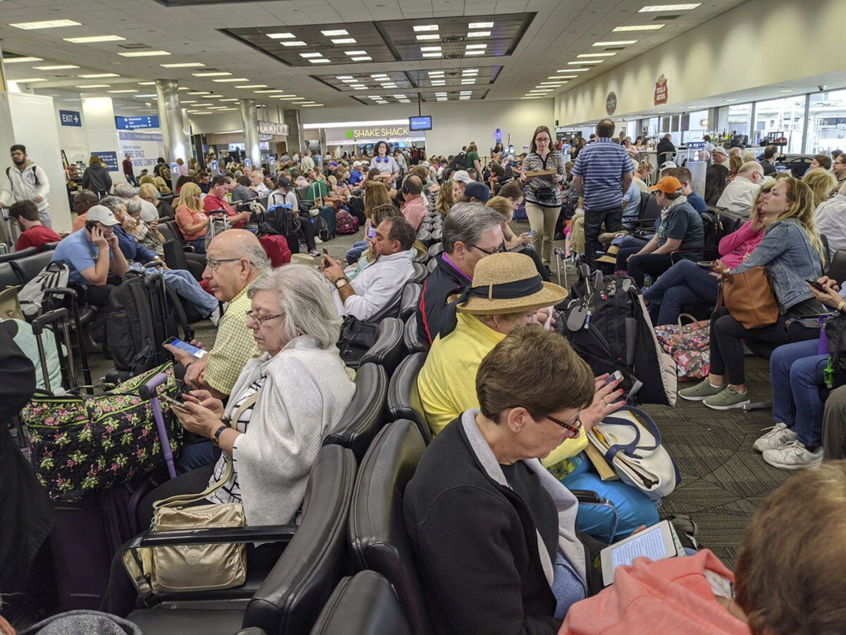 Virus Outbreak US Airports